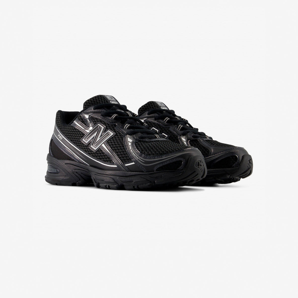 New Balance 740