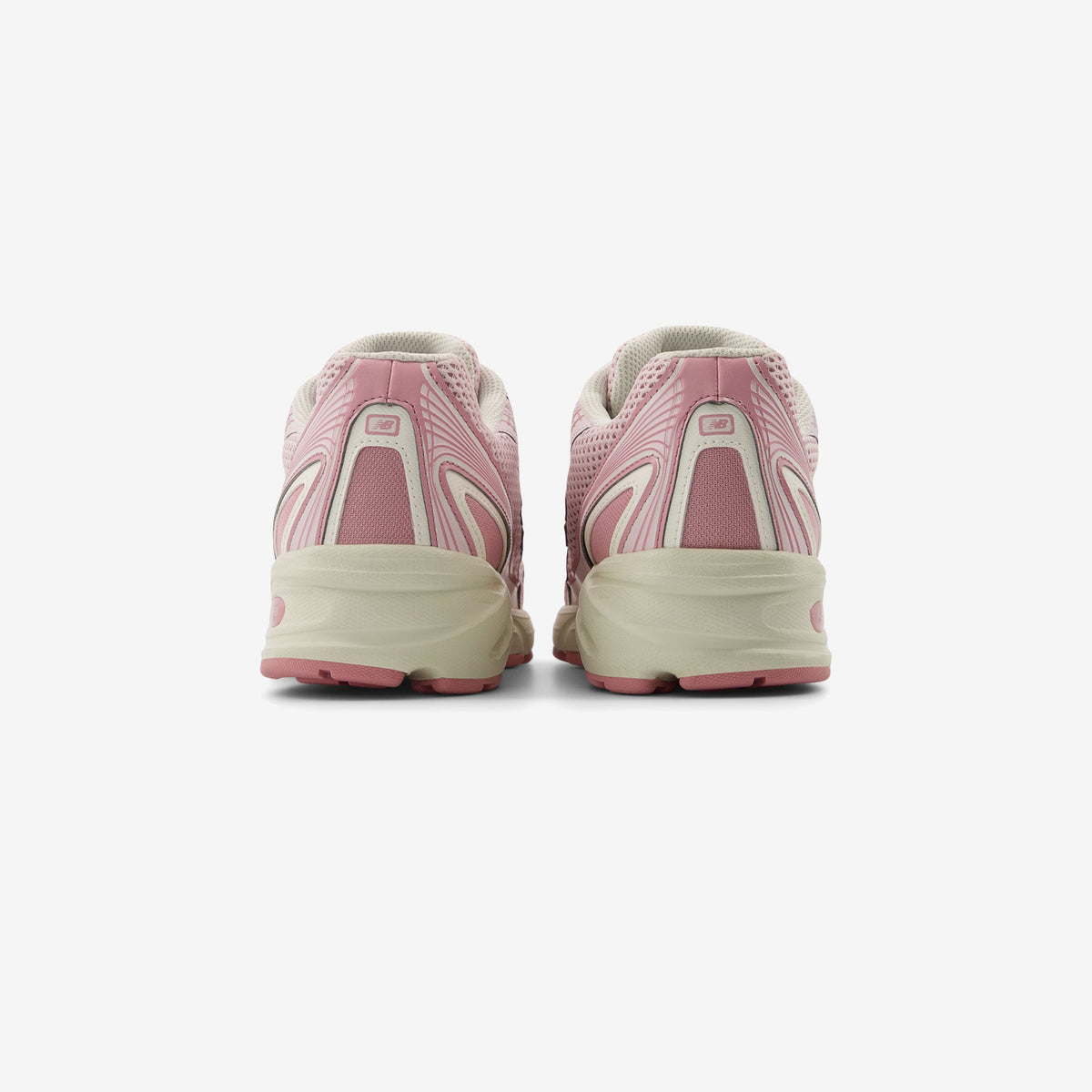 New Balance 740