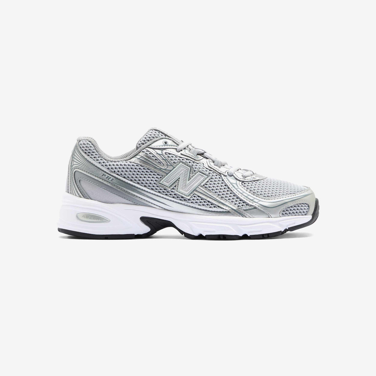 New Balance 740