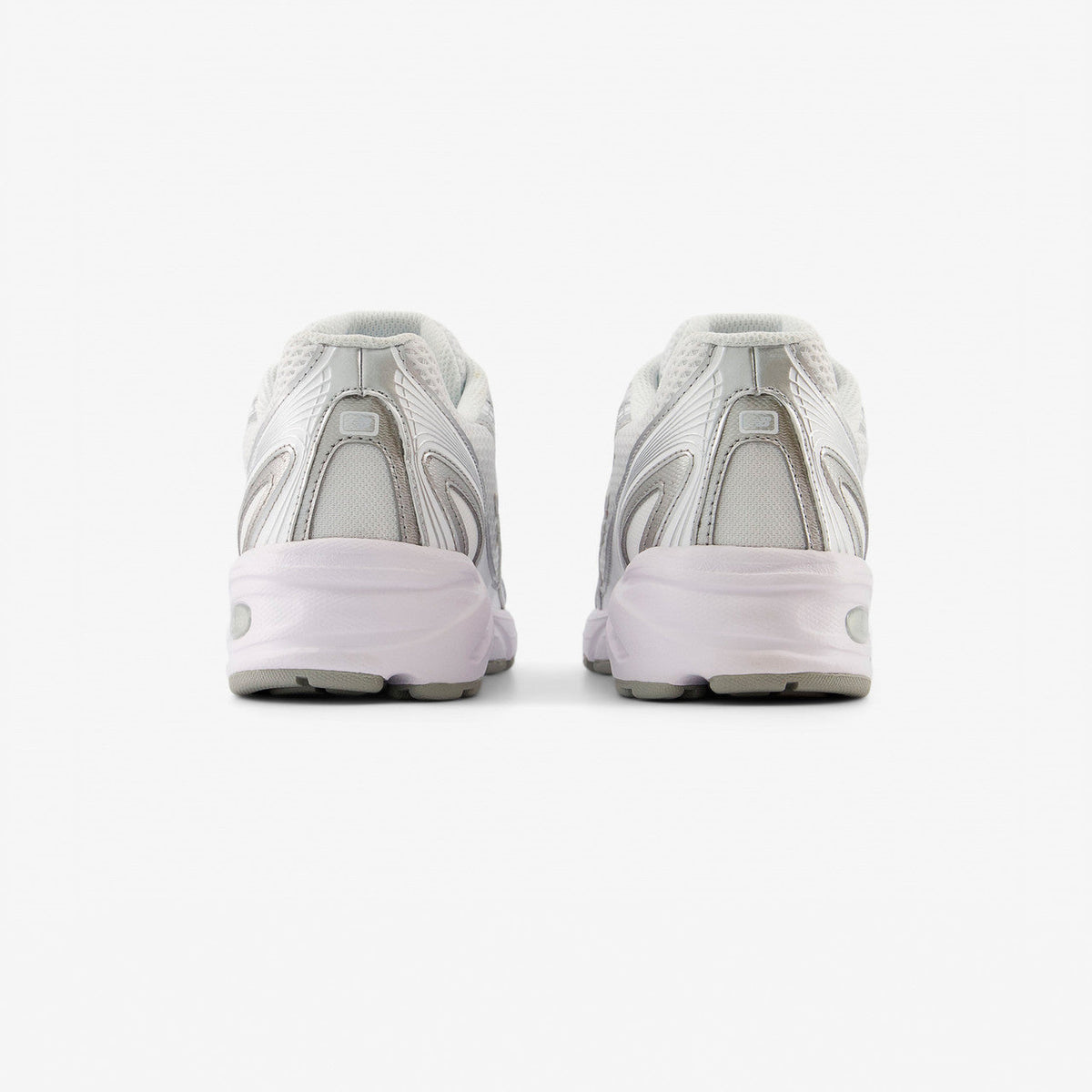 New Balance 740