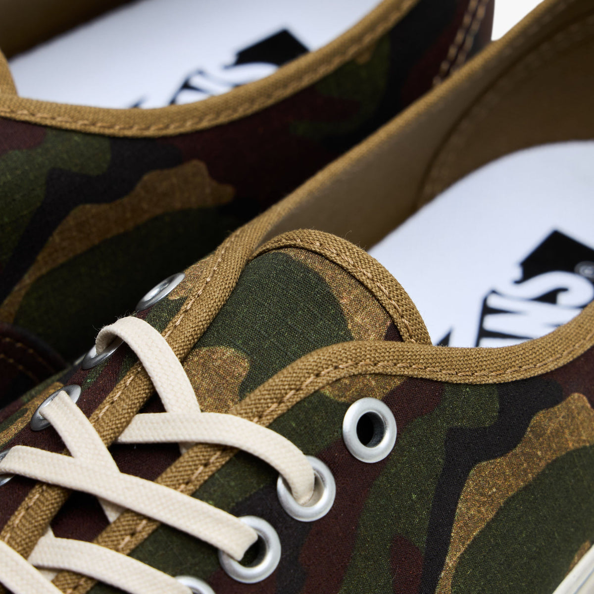 Vans Men's LX Authentic 44 / Combat Woodland Camo
