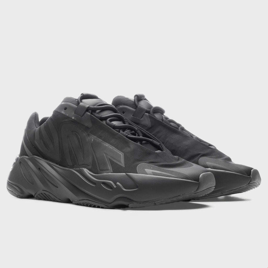 Adidas Originals Yeezy 700 MNVN - Triple Black
