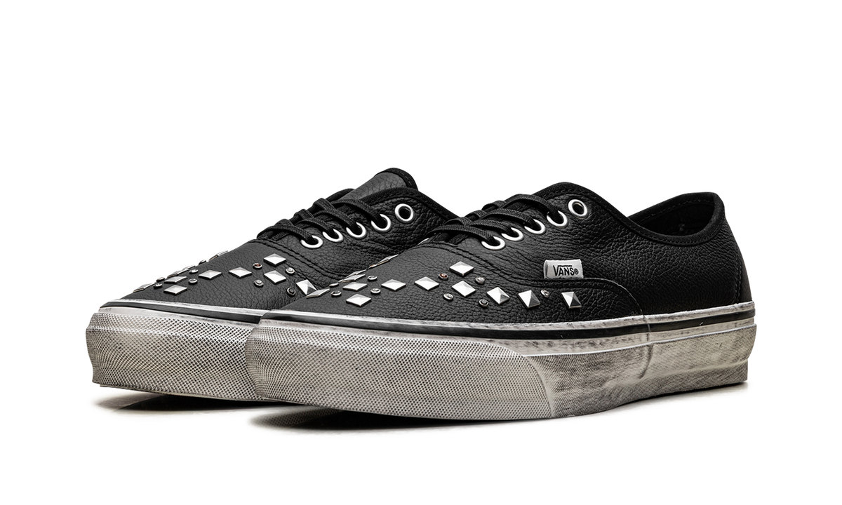 Vans Premium Authentic "Field Pack - Black" VN000D9NBLK