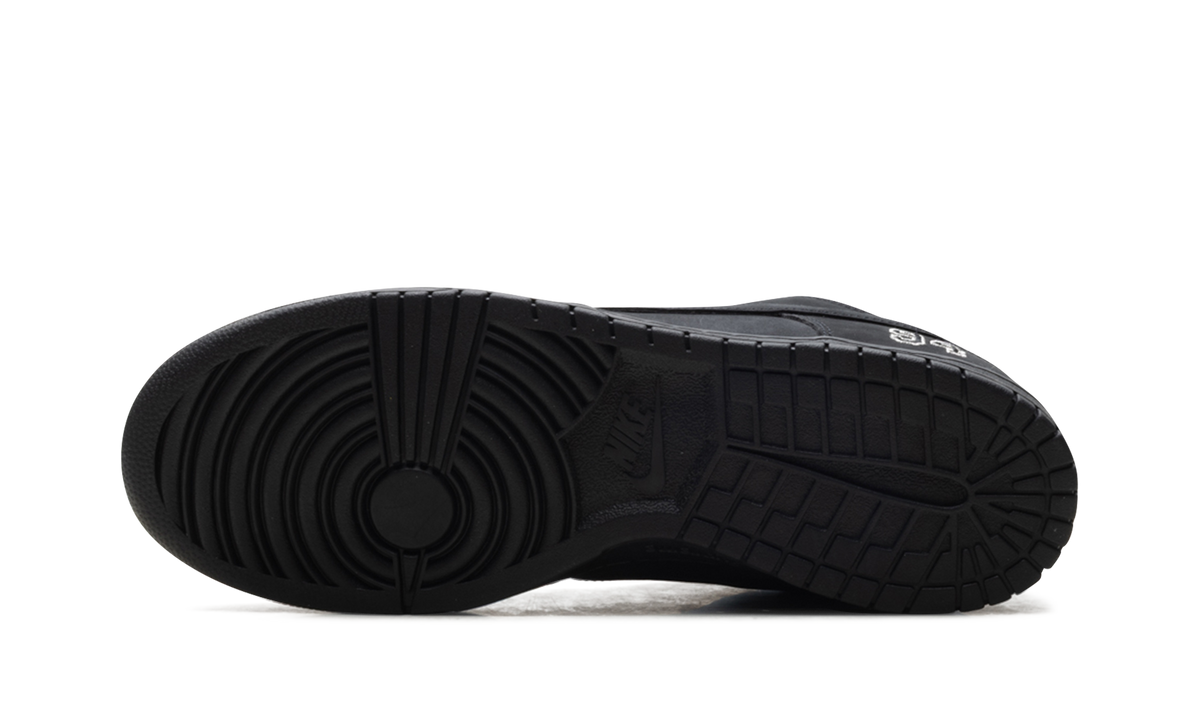 Nike SB Dunk Low "Supreme - Black" HQ8487 001