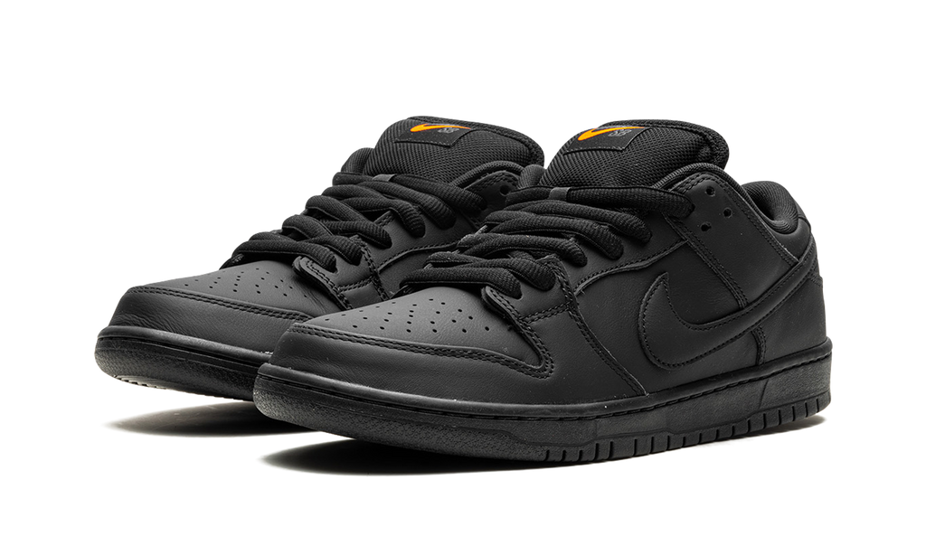 Nike SB Dunk "Triple Black" FJ1674 001