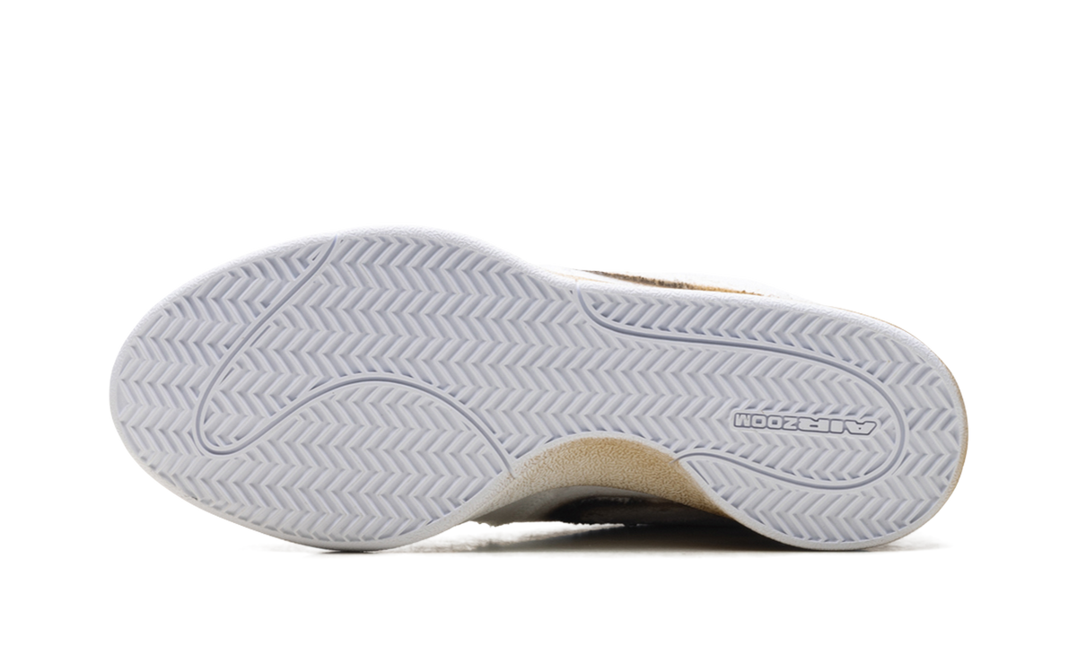Nike Book 1 "Torched" IO9987 100