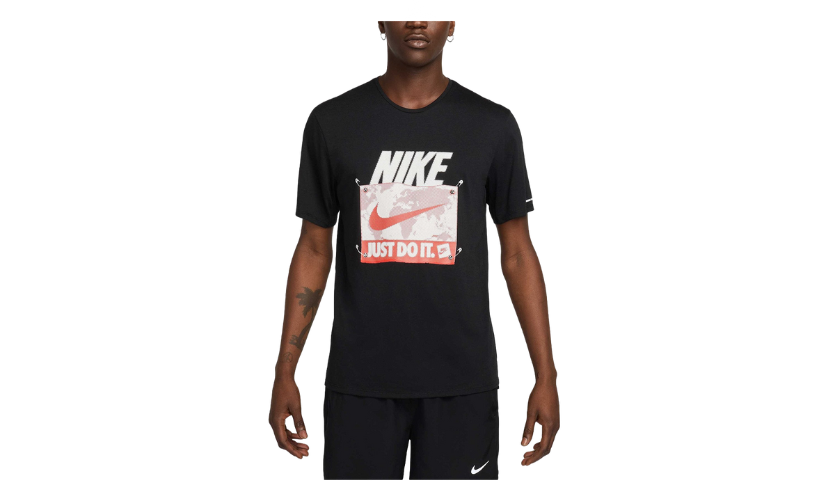 Nike Rise 365 Run Energy Dri-FIT Short-Sleeve T-Shirt "Black / Picante Red" HJ4158 010
