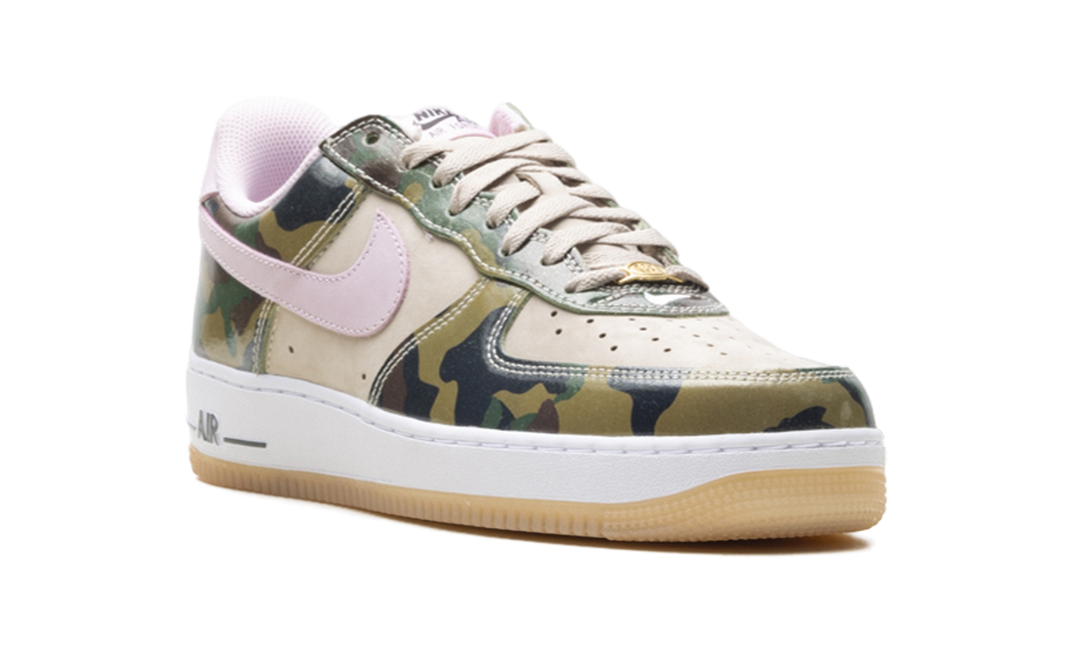 Nike Air Force 1 Low '07 LV8 "Patent Camo Pink" HQ1967 200