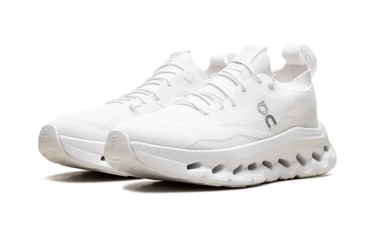 On Running Cloudtilt WMNS "LOEWE All White" 3WD30310108