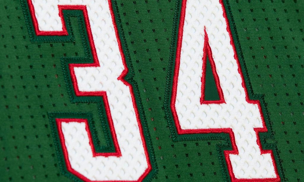 Mitchell & Ness Road Jersey "NBA Milwaukee Bucks 2013 Giannis Antetokounmpo" AJY44954 MBU13GANBUGN