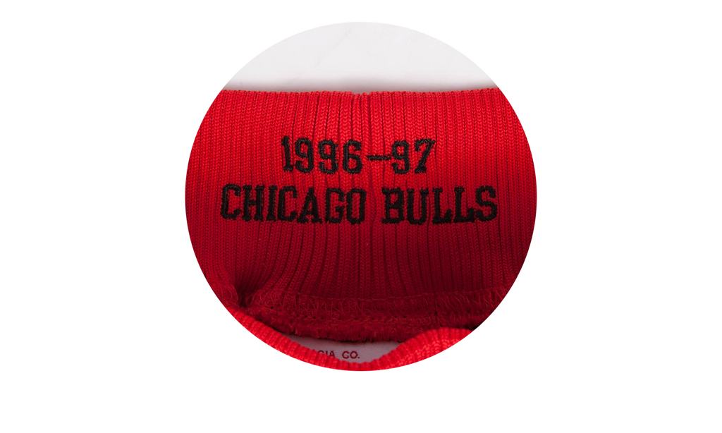 Mitchell & Ness Authentic Alternate Shorts "NBA Chicago Bulls 96-97" ASHRGS18112 CBUBLCK96