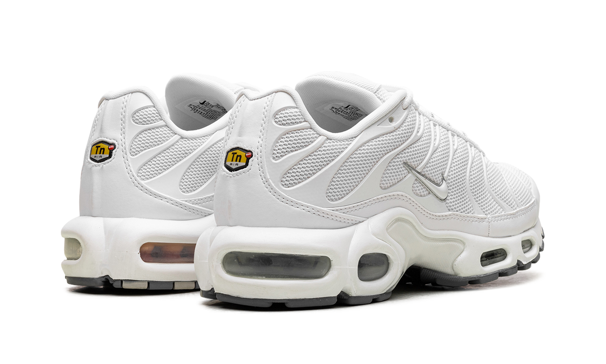 Nike Air Max Plus "Triple White" 604133 139