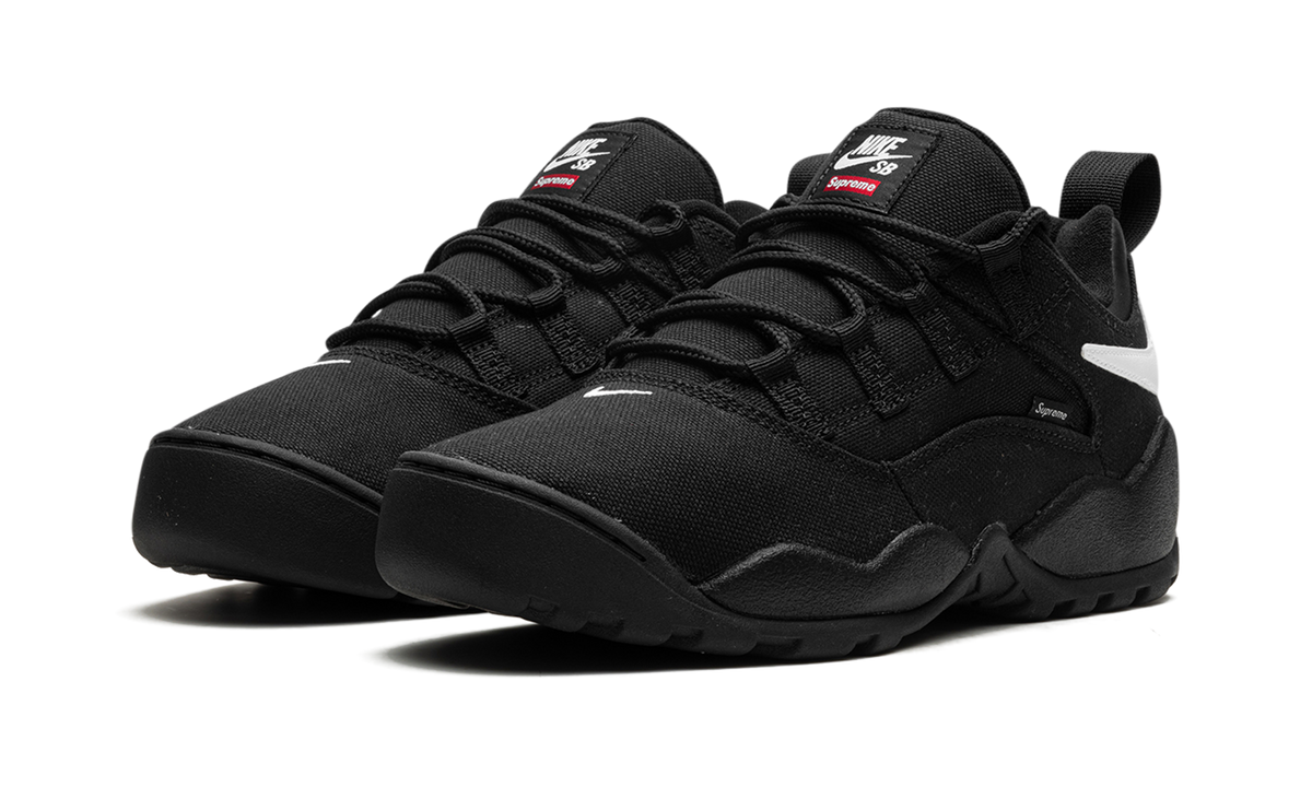 Nike SB Darwin Low "Supreme - Black" FQ3000 001