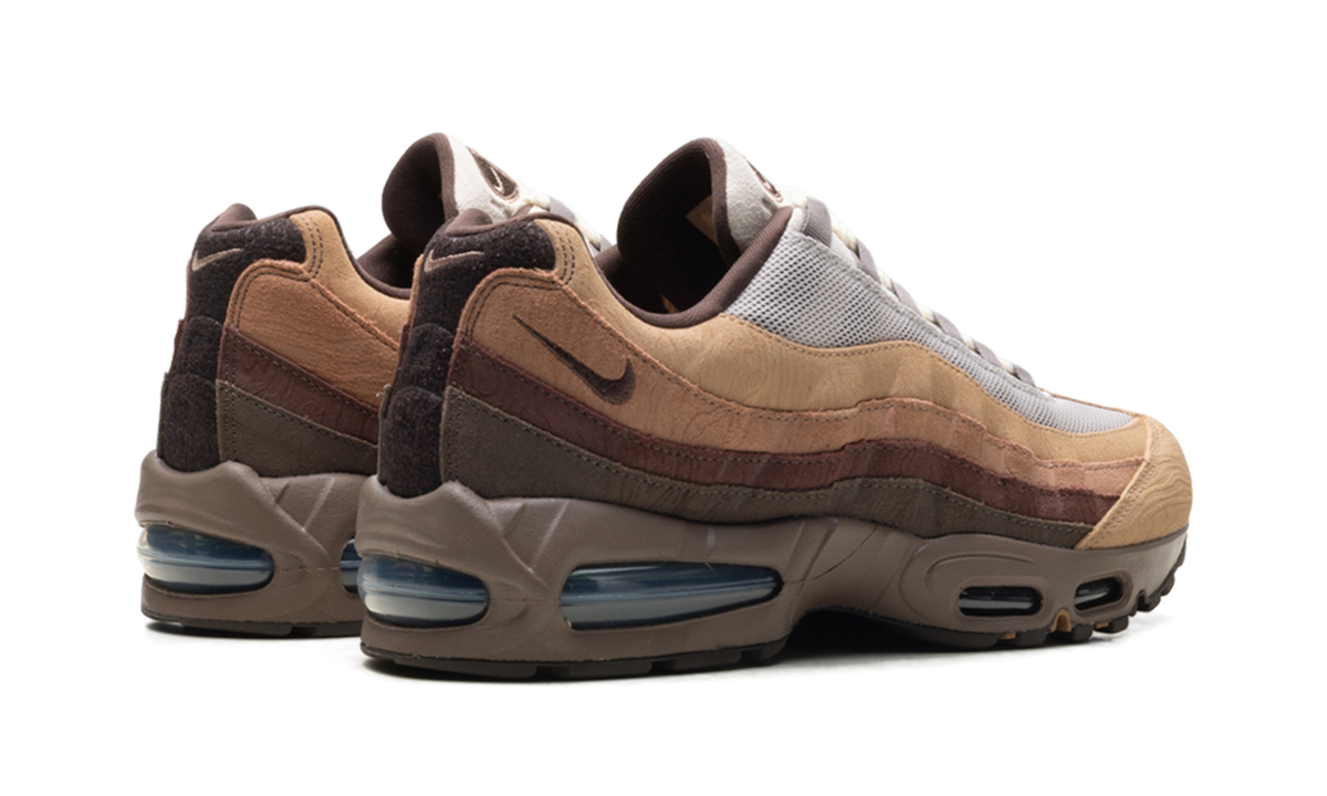 Nike Air Max 95 "Big Bubble Ducks of a Feather Oregon Ducks Lumber Yard" IQ3988 001