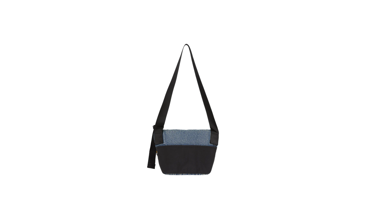 Supreme Denim Messenger Bag "FW25 - Washed Indigo" SU25835