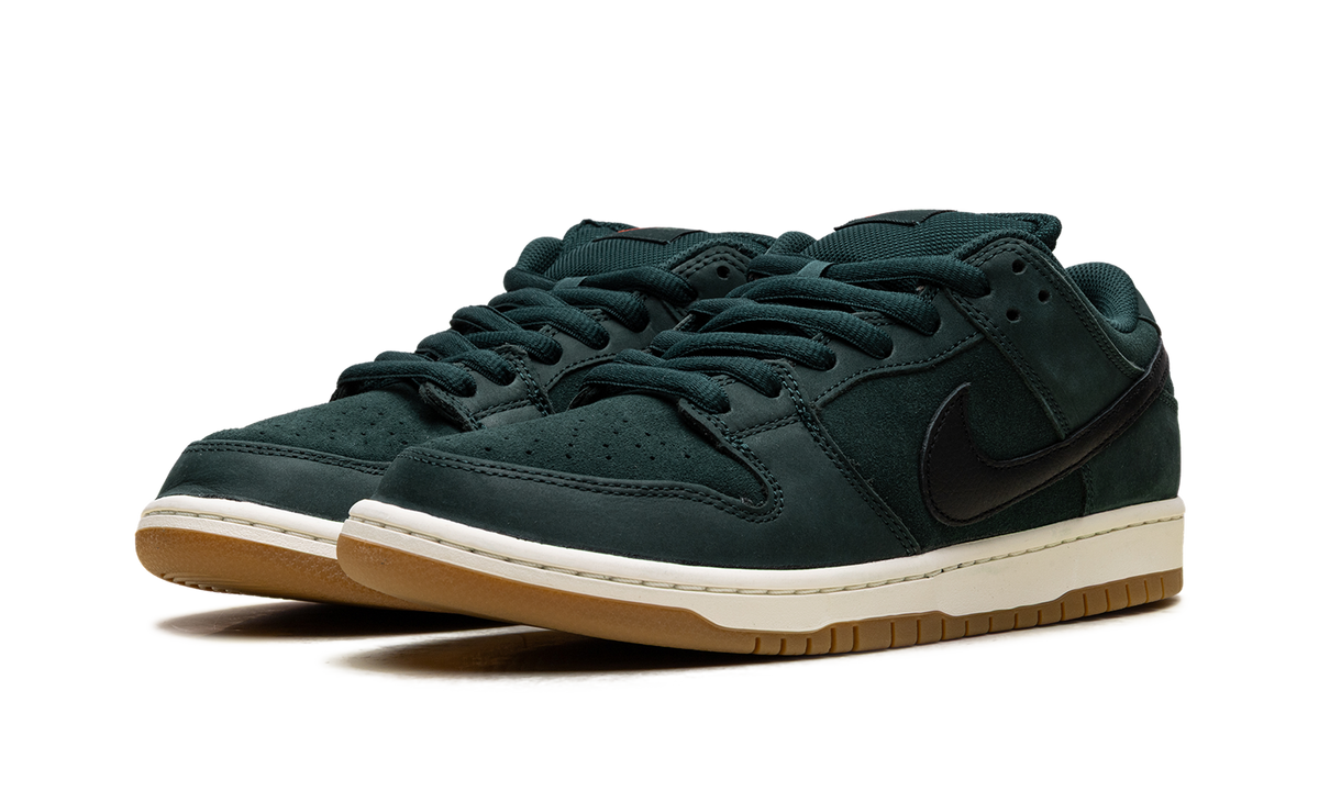 Nike SB Dunk Low Pro "Deep Fir" FJ1674 300
