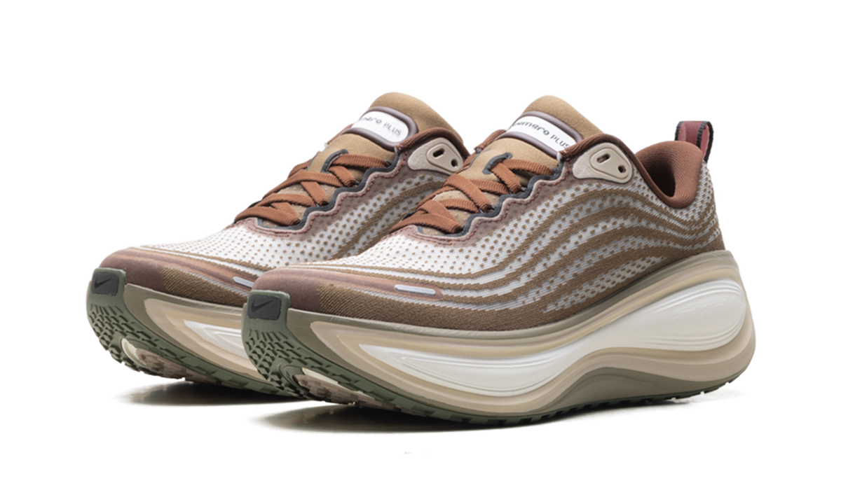 Nike Vomero Plus "Off Noir Pecan Phantom" IO4482 001