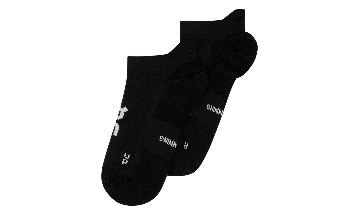 ON RUNNING Core Run Sock Low "Black (2 Pack)" 2UF10080553
