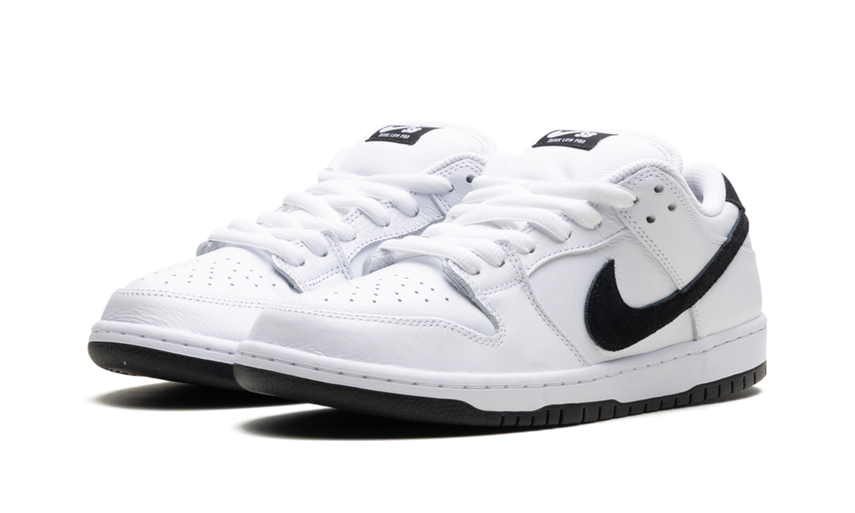 Nike SB Dunk Low "White Black" HF3704 100