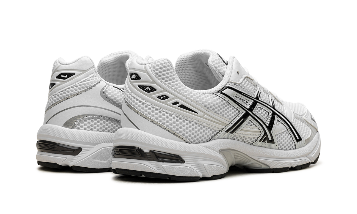 ASICS Gel-1130 "Black / White" 1201B019 100