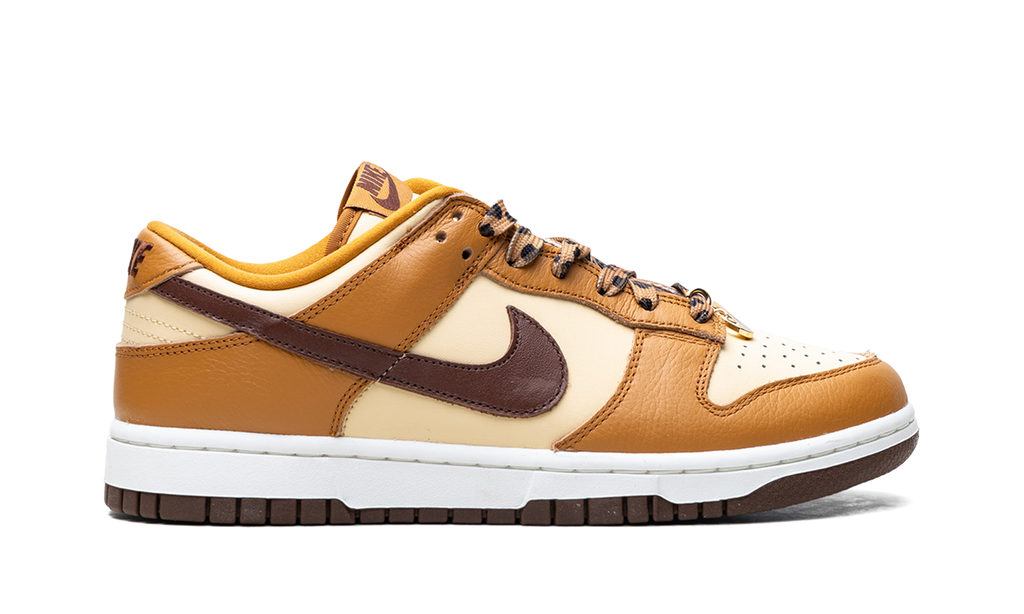 Nike Dunk Low SE WMNS "Cherry Charms - Desert Ochre" HQ7487 700