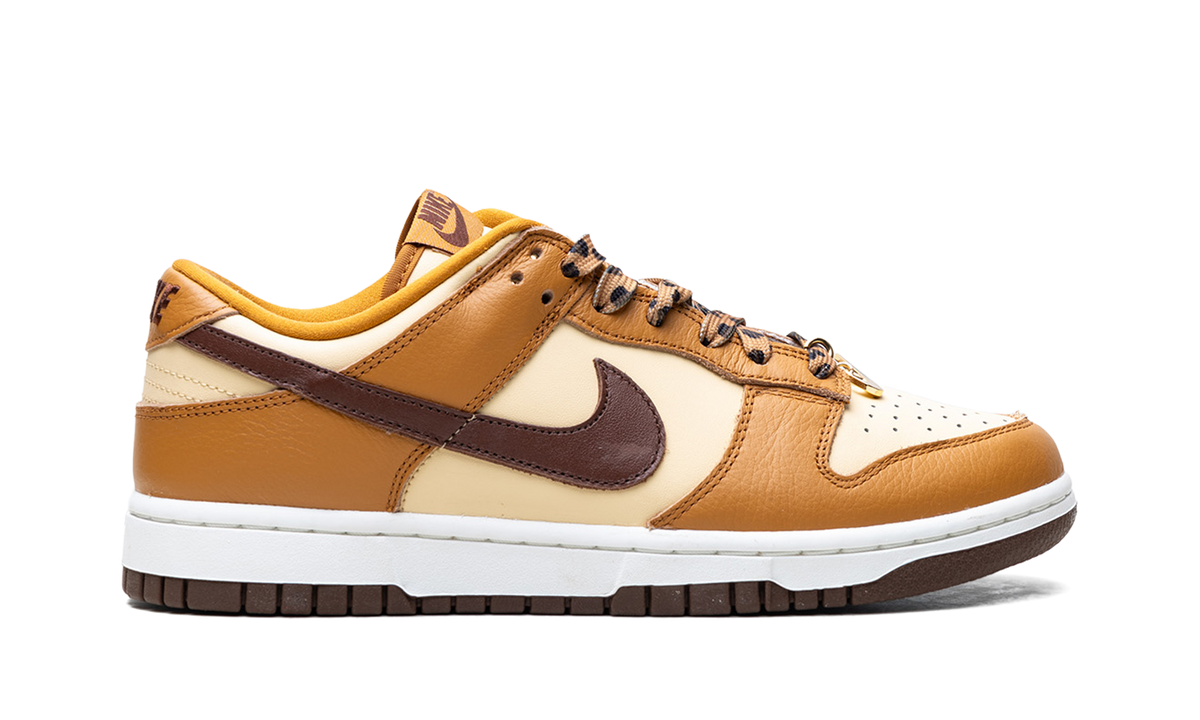Nike Dunk Low SE WMNS "Cherry Charms - Desert Ochre" HQ7487 700