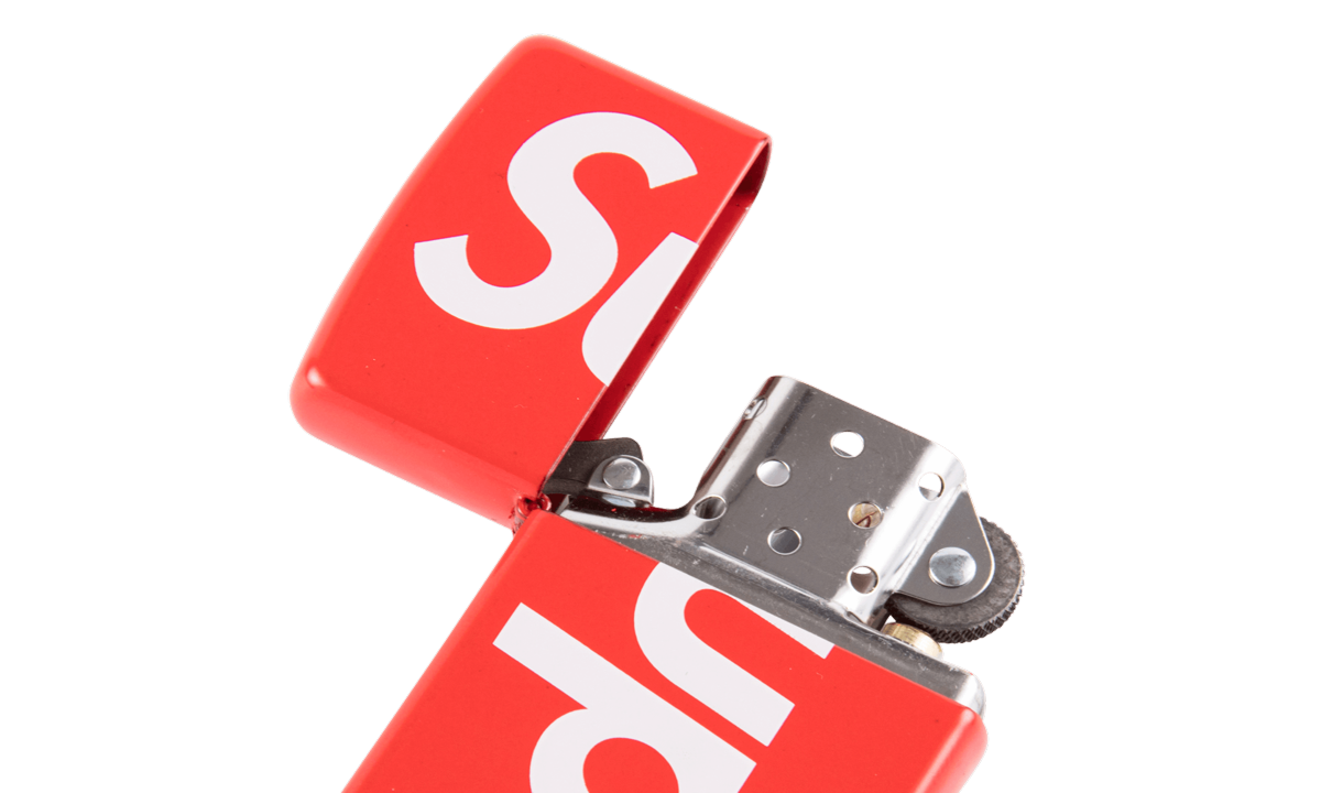 Supreme Logo Zippo Lighter "SS18" SU3751