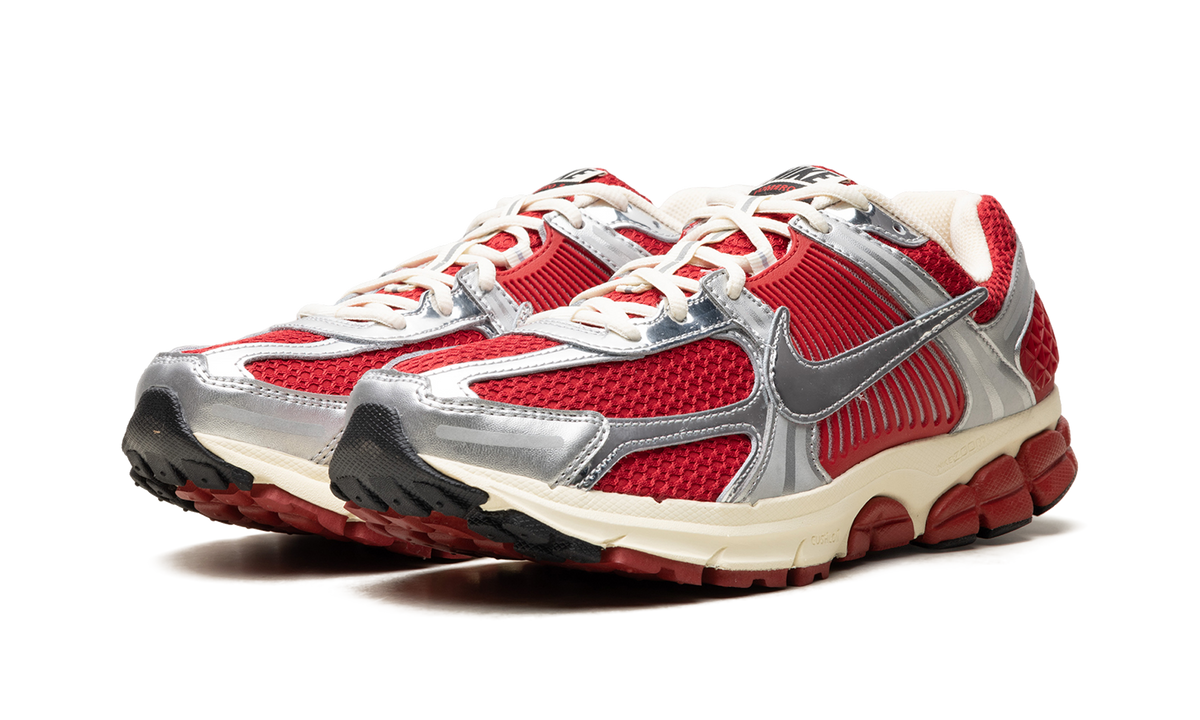 Nike Zoom Vomero 5 "Gym Red Chrome" IM3486 600