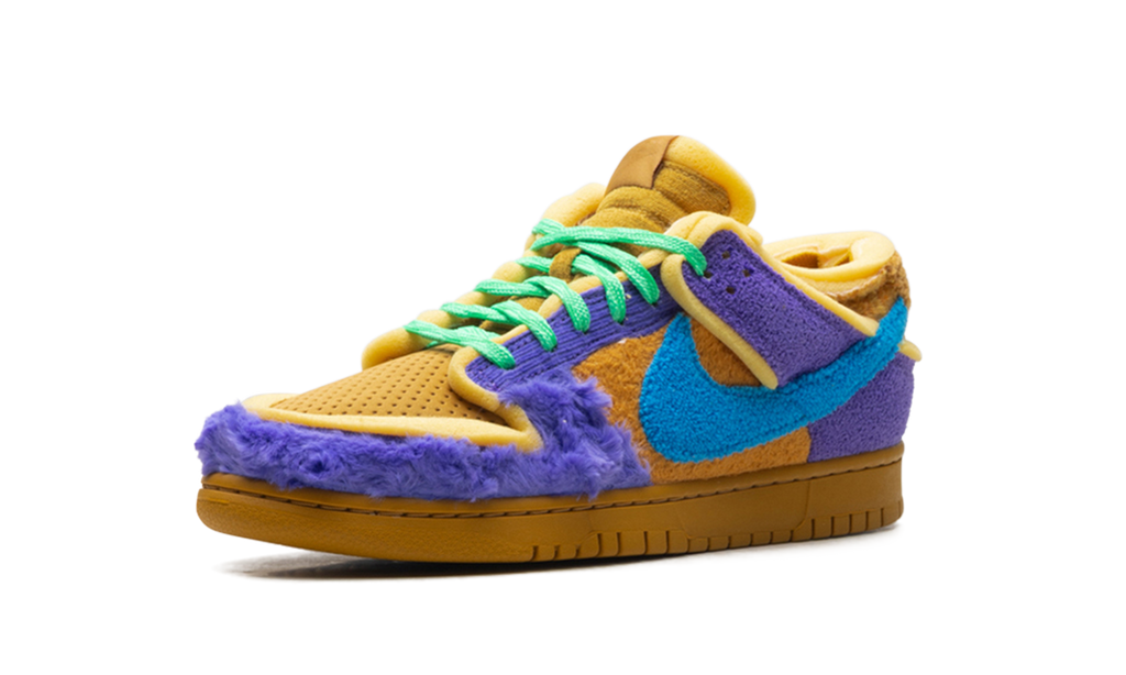 Nike Dunk Low "CPFM Swamp Sponge - Psychic Purple" IH5094 500