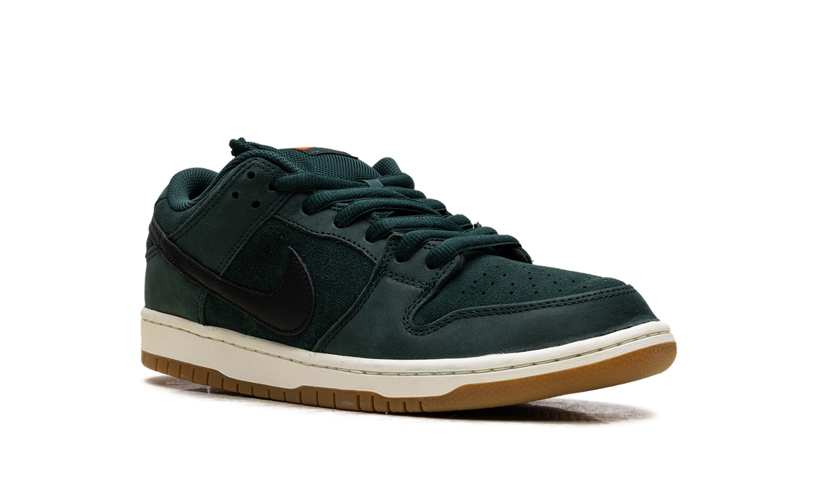 Nike SB Dunk Low Pro "Deep Fir" FJ1674 300