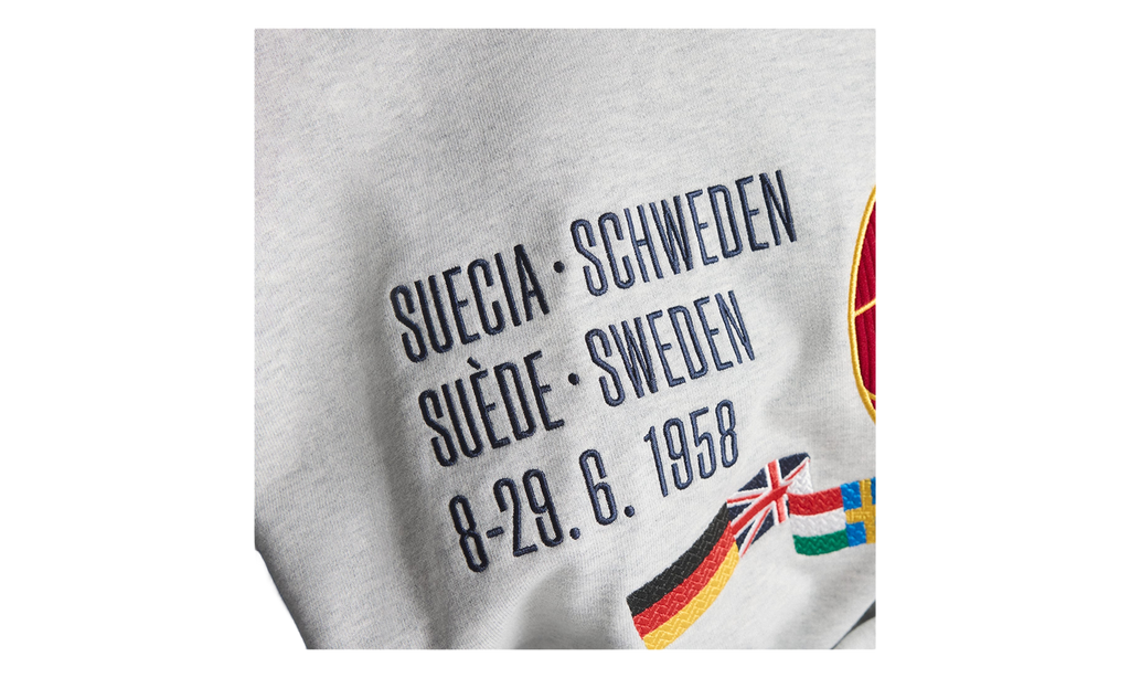 Adidas World Cup Crew Sweatshirt WMNS "Sweden" KD7771