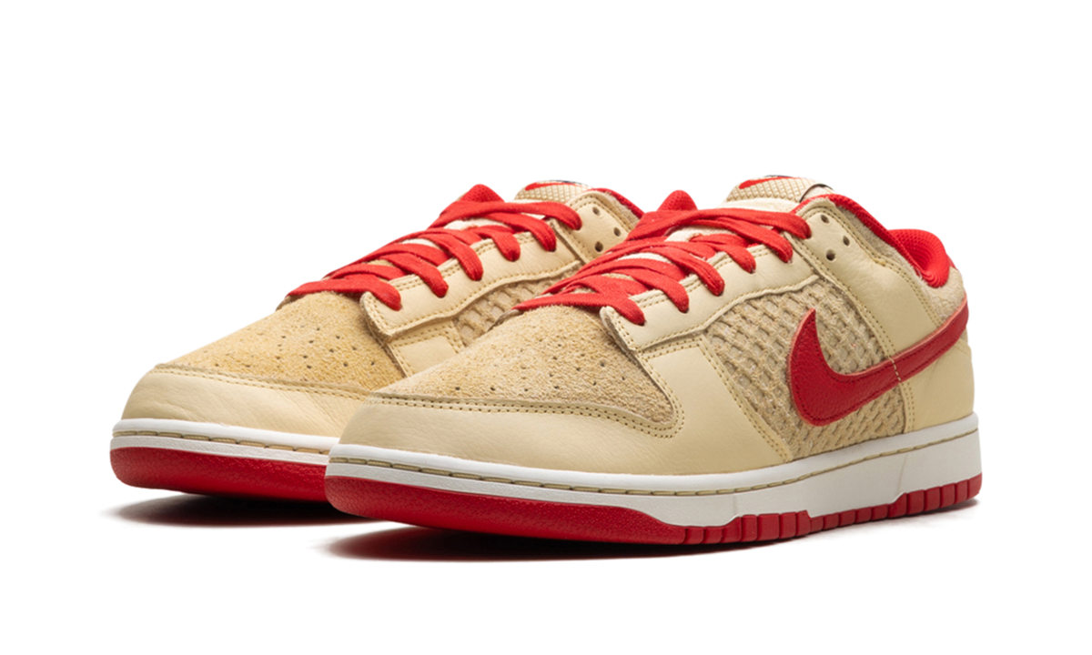 Nike Dunk Low "STRAWBERRY WAFFLE" HJ9100 294