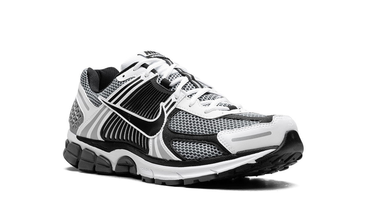 Nike Zoom Vomero 5 SE SP "Black / Metallic Silver" CI1694 001
