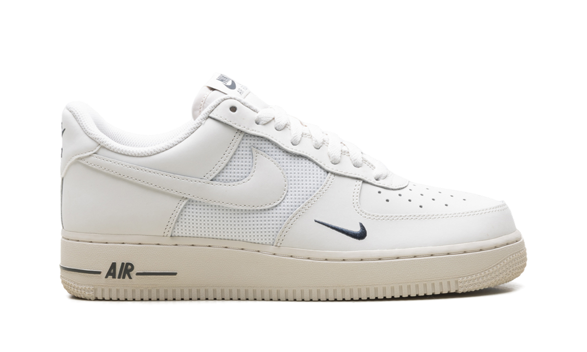 Nike Air Force 1 Low '07 LV8 "Phantom Light Orewood Brown" IM6002 030