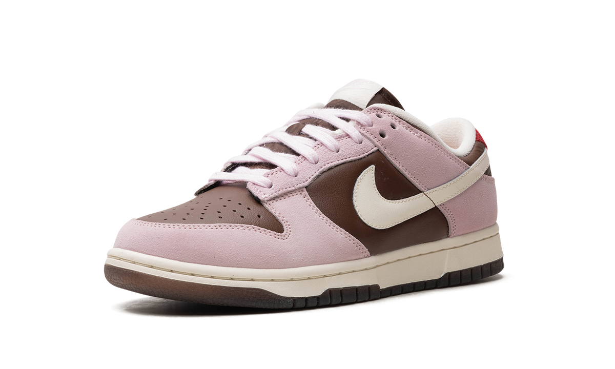 Nike Dunk Low WMNS "Neapolitan" HM0987 200