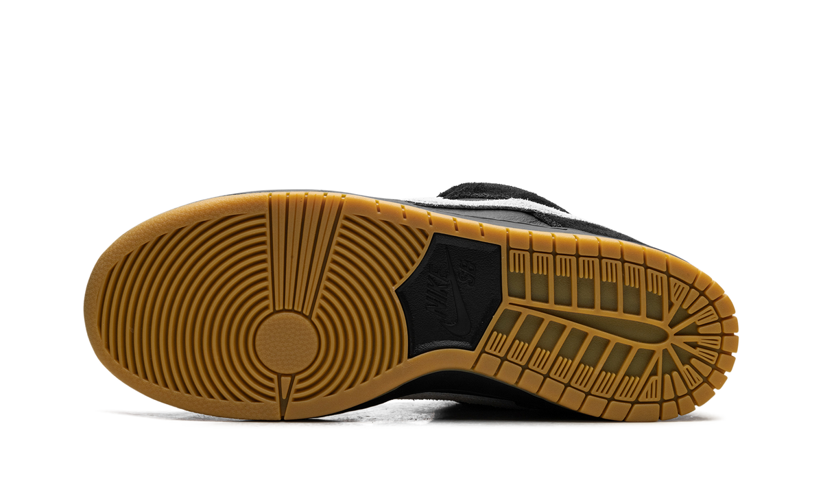 Nike Dunk Low Pro SB "Black White Gum" HF3704 003