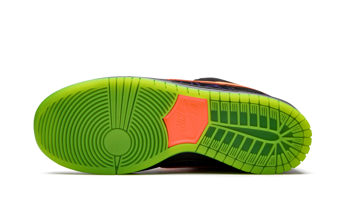 Nike SB Dunk Low "Night of Mischief" BQ6817 006