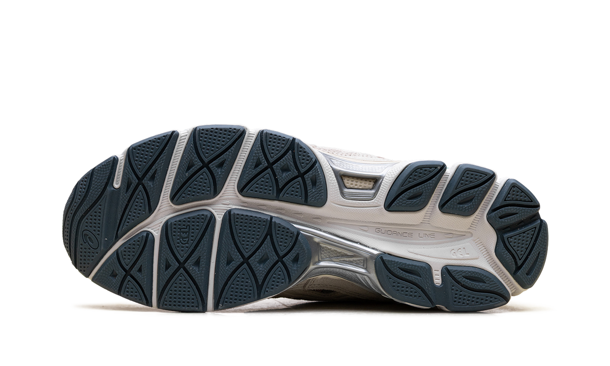ASICS GEL-NYC "Terracotta / Cream" 1203A383 600