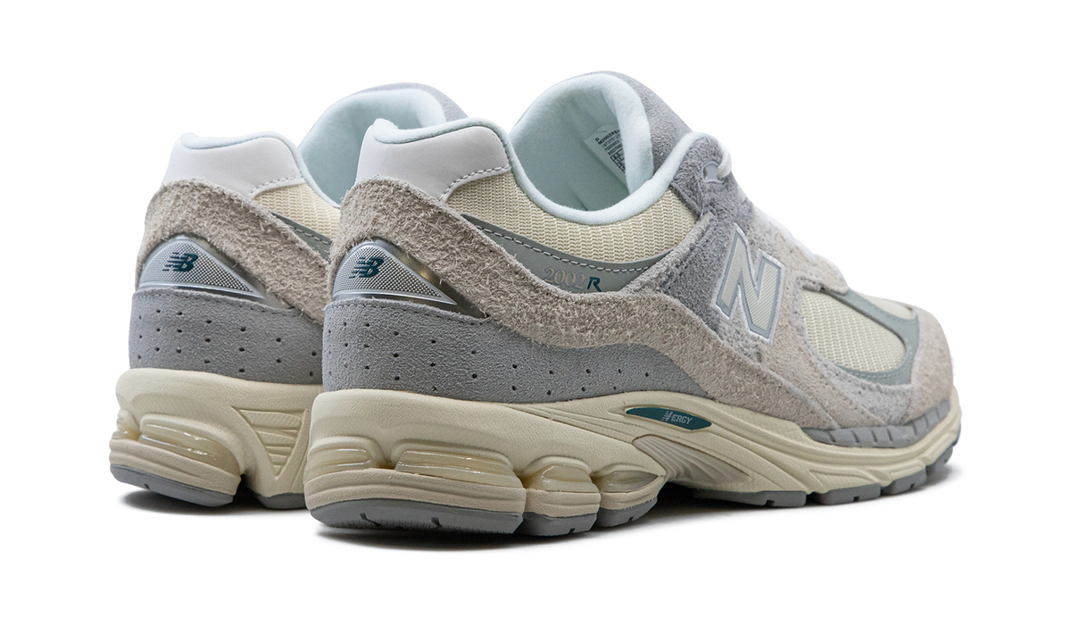 New Balance 2002R "LINEN" M2002REK