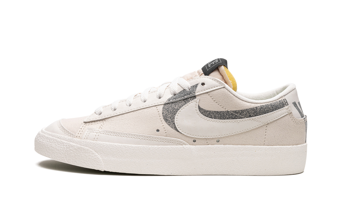 Nike Blazer Low "Shadow Halloween" DQ7671 001