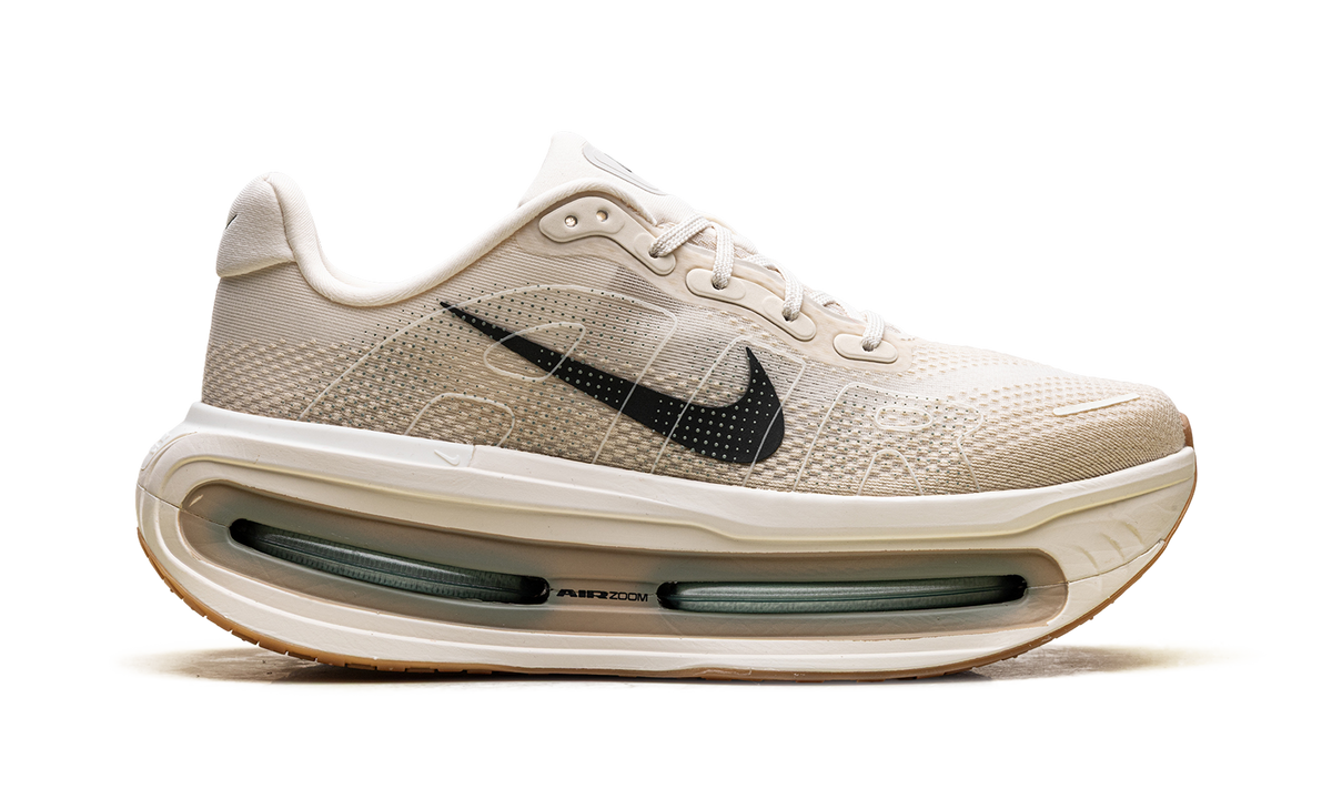 Nike Vomero Premium "Pale Ivory Jade Horizon" HQ2050 106