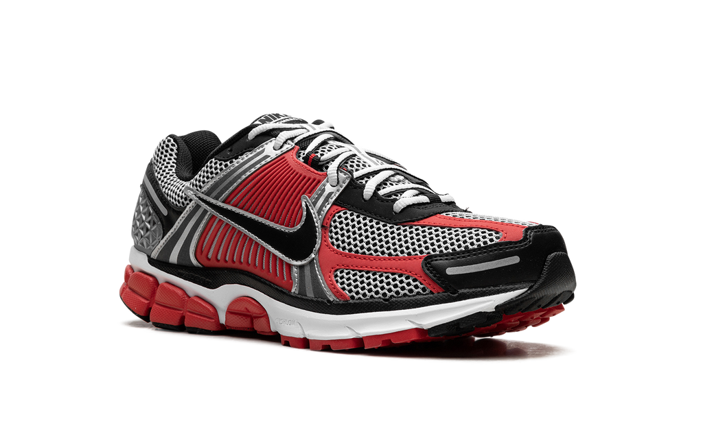 Nike Zoom Vomero 5 "Metallic Silver University Red" HV0926 095