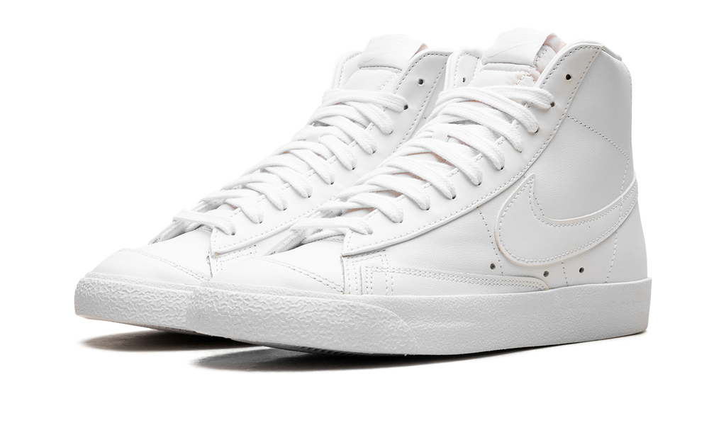 Nike Blazer Mid '77 WMNS "Triple White" CZ1055 117