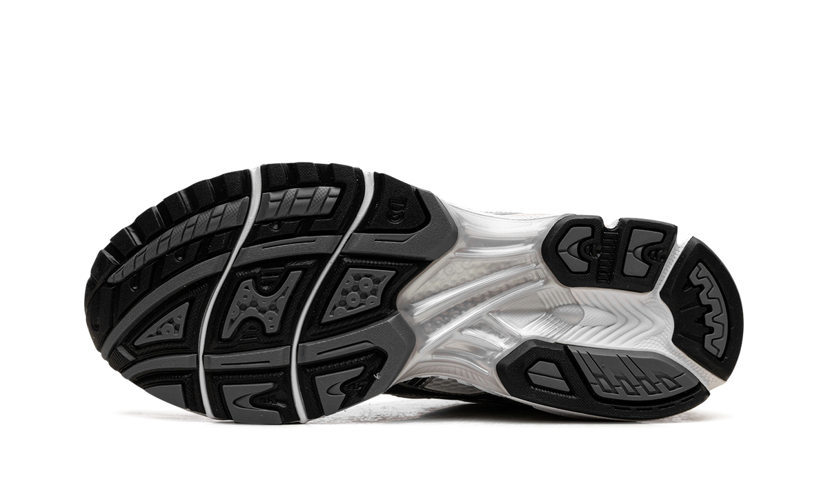 ASICS Gel-Kayano 14 "White Graphite Grey" 1203A537 110