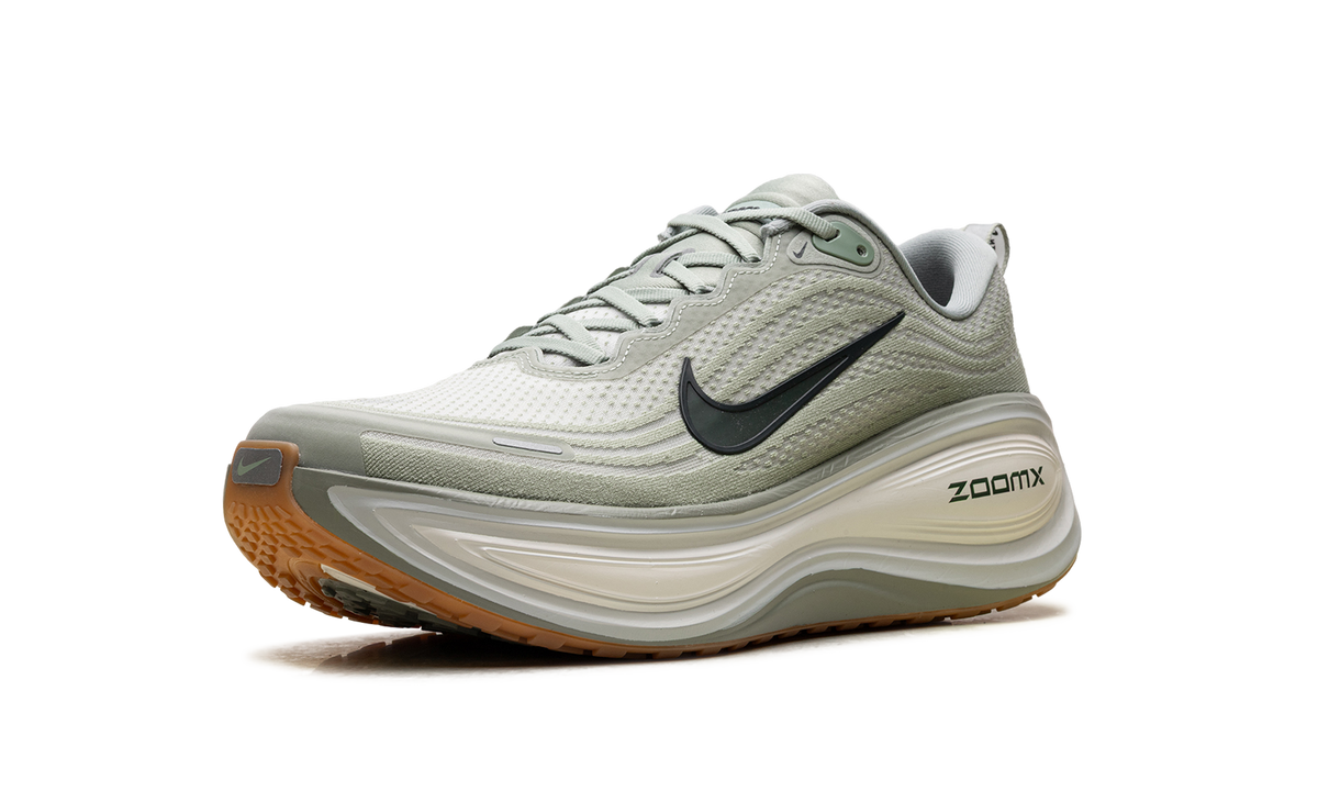 Nike Vomero Plus "Jade Horizon Sail Black Spruce" HV8150 301