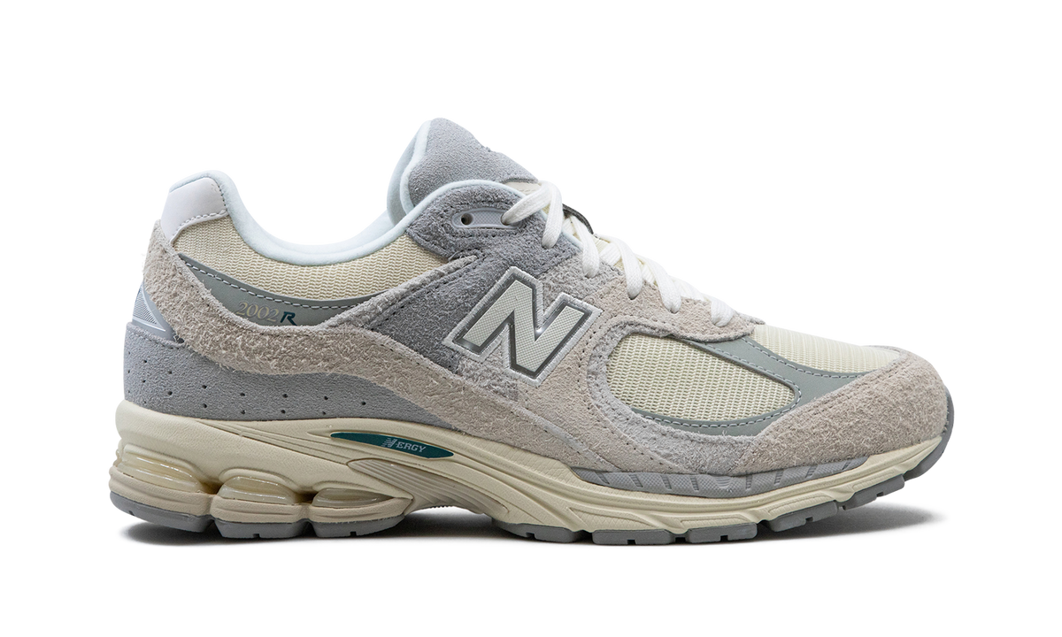 New Balance 2002R "LINEN" M2002REK