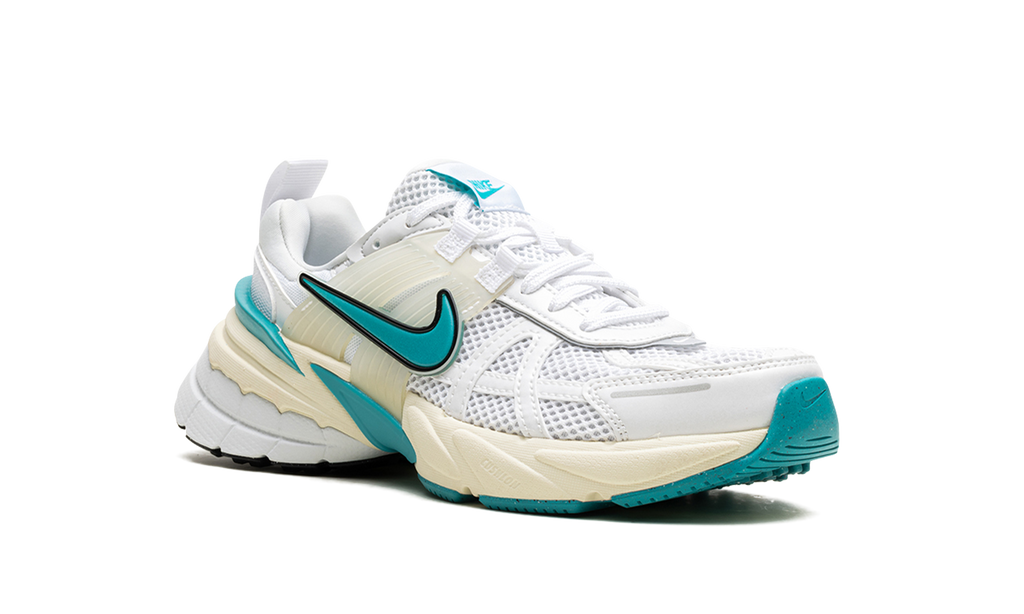 Nike V2K Run WMNS "Dusty Cactus" FD0736 105