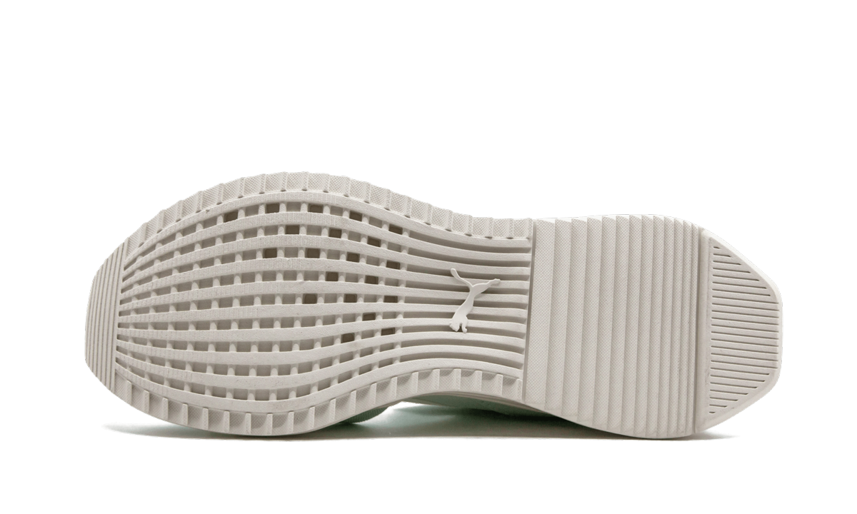 Puma FENTY AVID NS WMNS "Bay Cherry" 367683 05