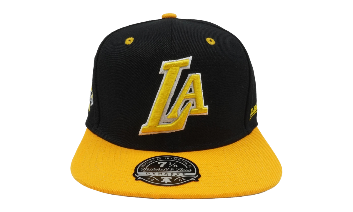 Mitchell & Ness NBA Hardwood Classics Yellow Toe Fitted Cap "Los Angeles Lakers - Black / Yellow" 6HSFSH21501 LALBKYW