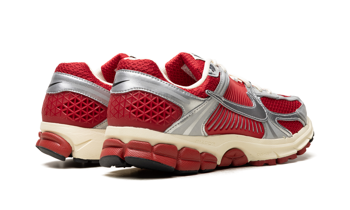 Nike Zoom Vomero 5 "Gym Red Chrome" IM3486 600
